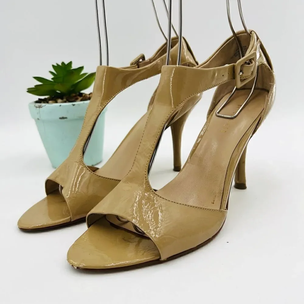 Nine West Nude Patent Leather T Strap Peep Toe Heels Sandals Size 8.5